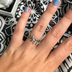Pandora Size 7 Laurel Wreath Ring (Leaf/Vine)